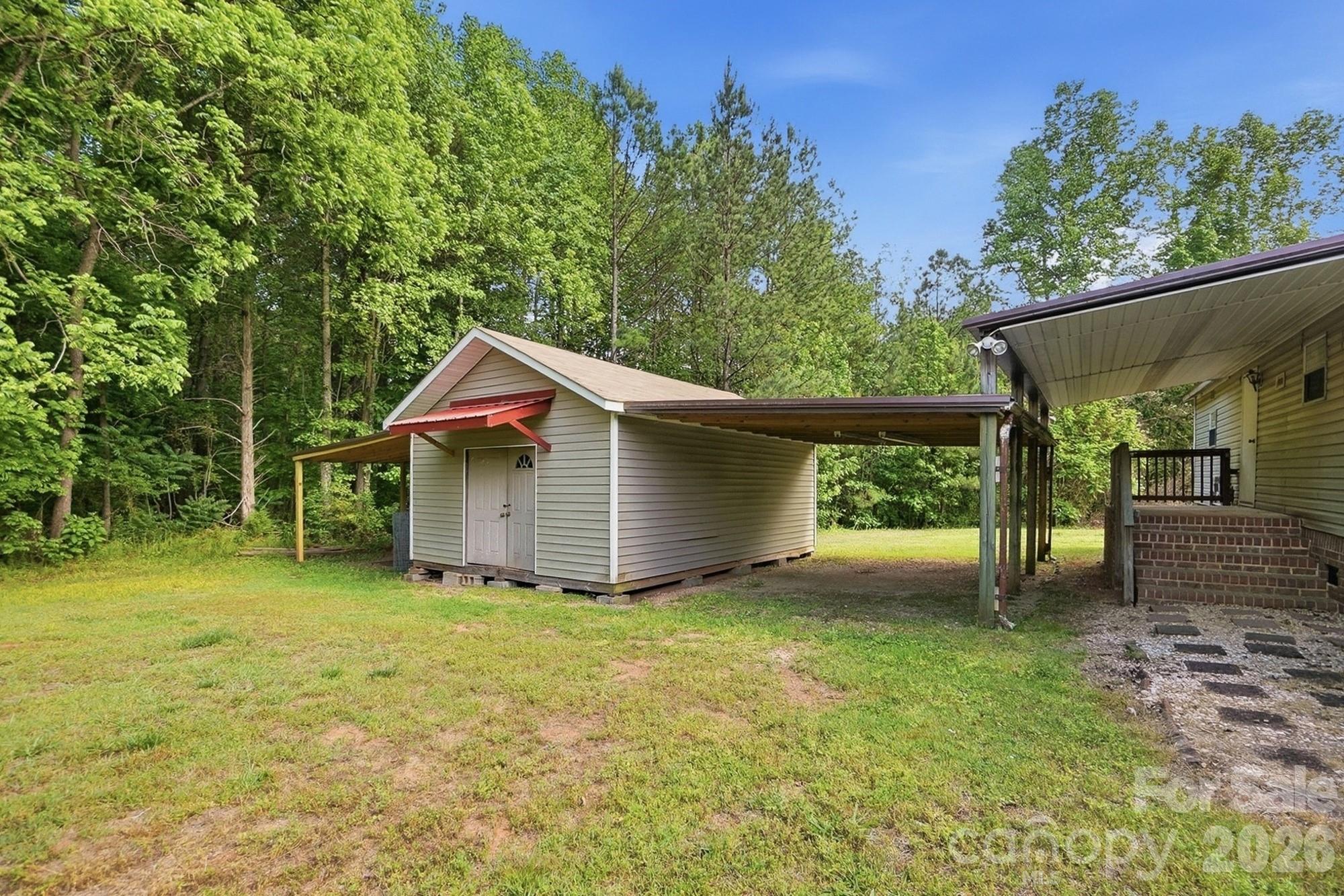 1375 Phaniel Church Road — Rockwell