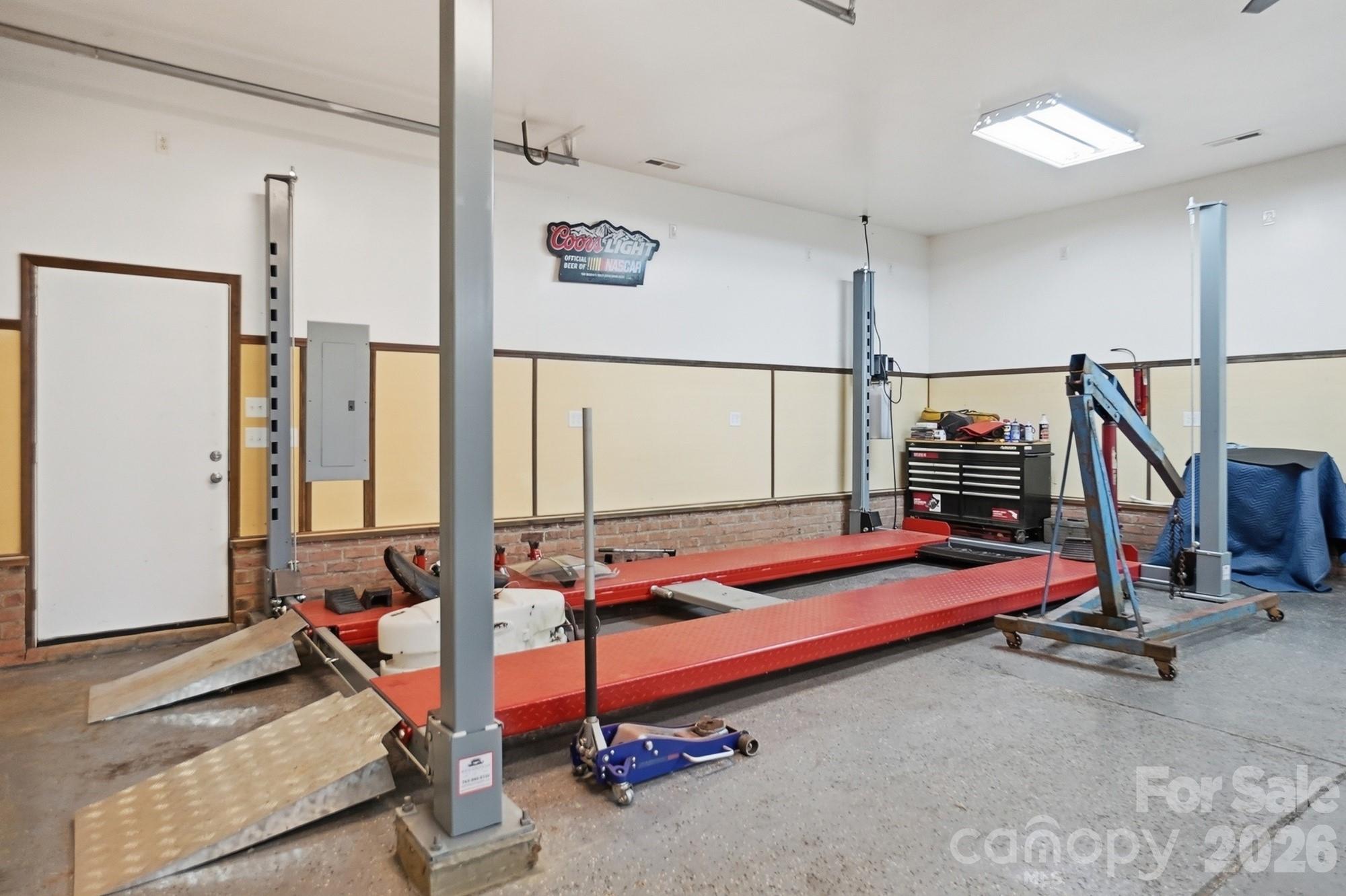 1375 Phaniel Church Road — Rockwell