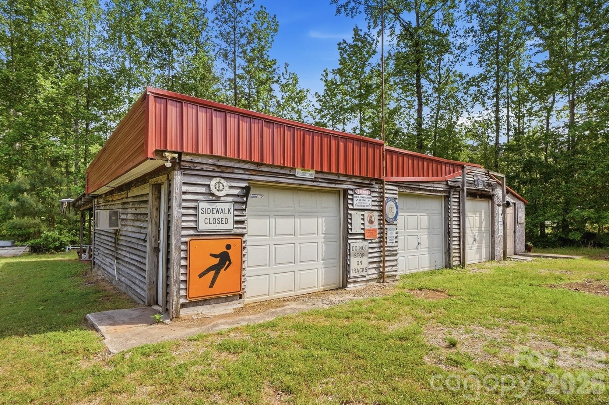 1375 Phaniel Church Road — Rockwell