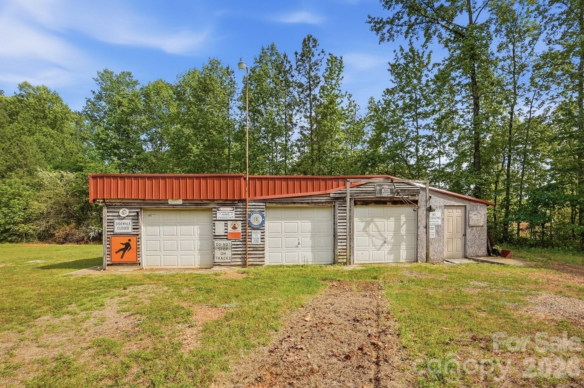 1375 Phaniel Church Road — Rockwell
