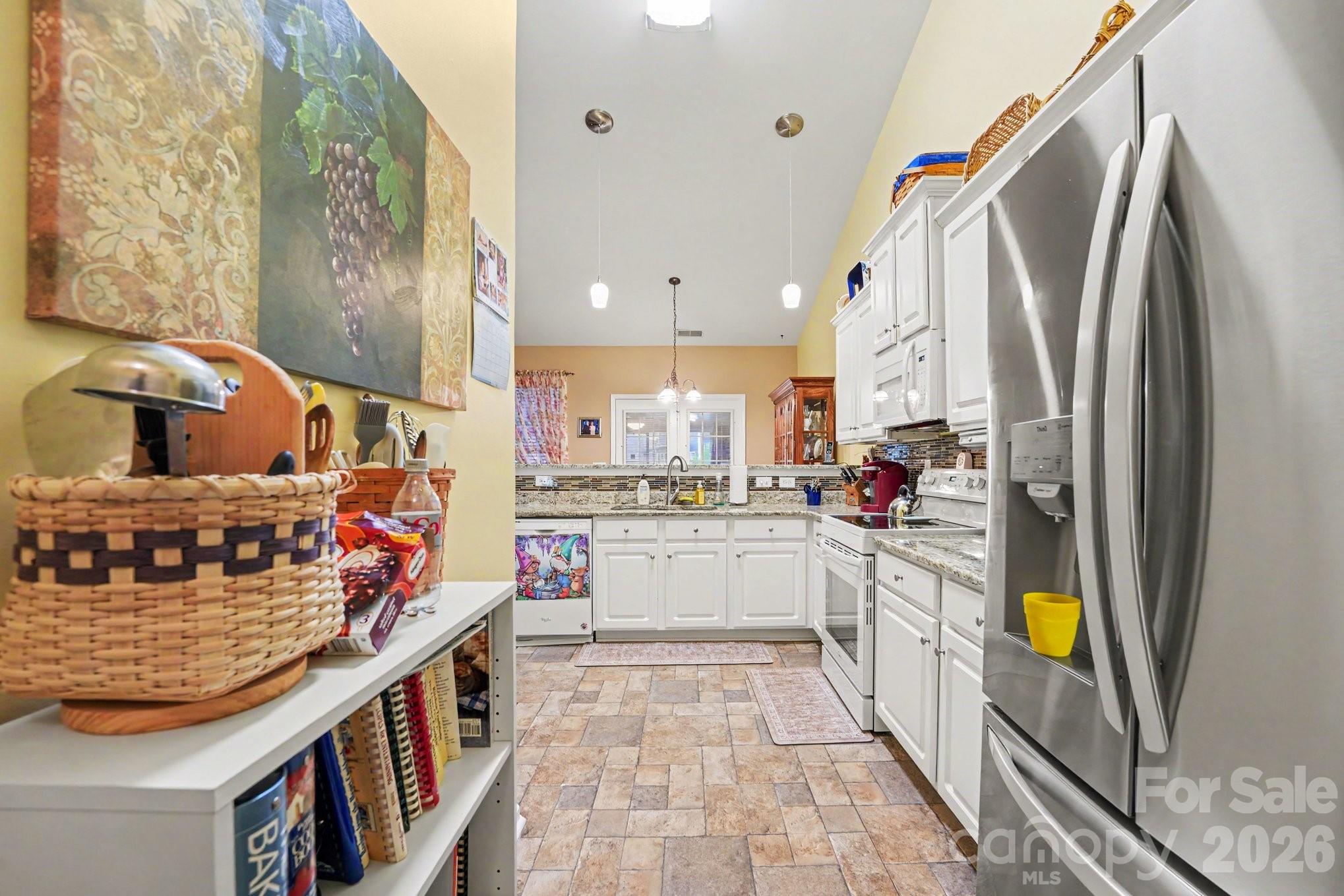 1274 Emory Lane NW — Concord