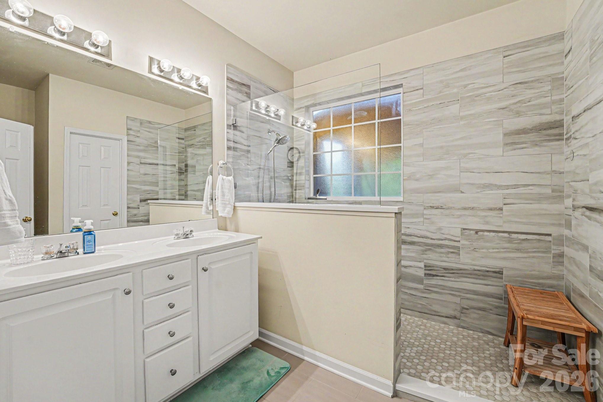 1274 Emory Lane NW — Concord