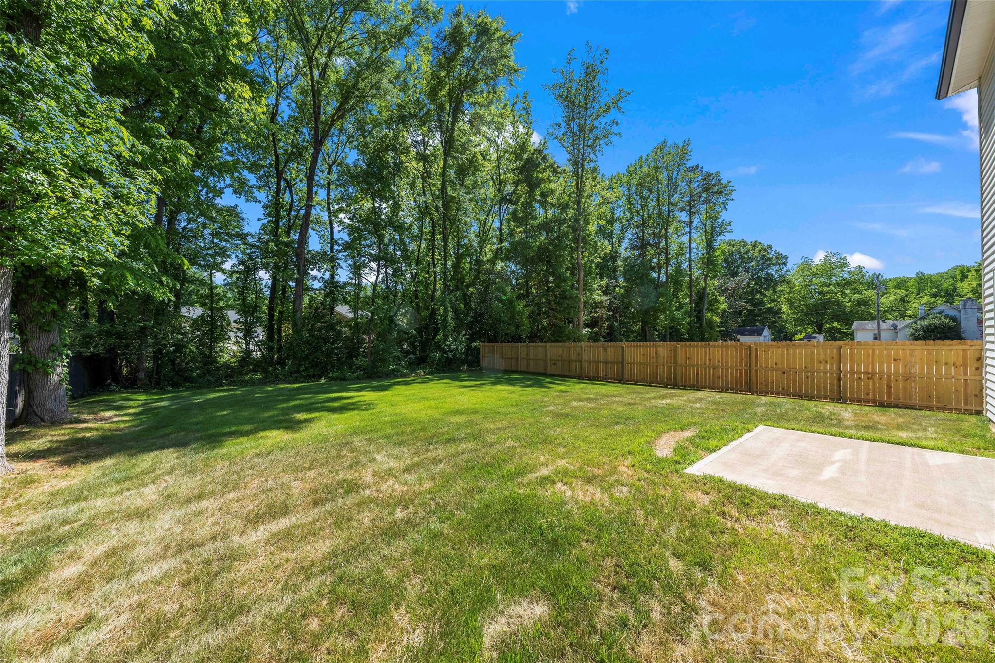 521 Austin Drive — Charlotte