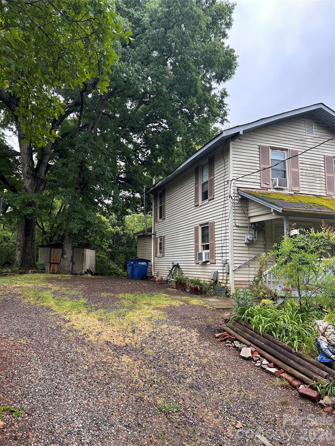 819 Newbern Avenue #1 — Statesville