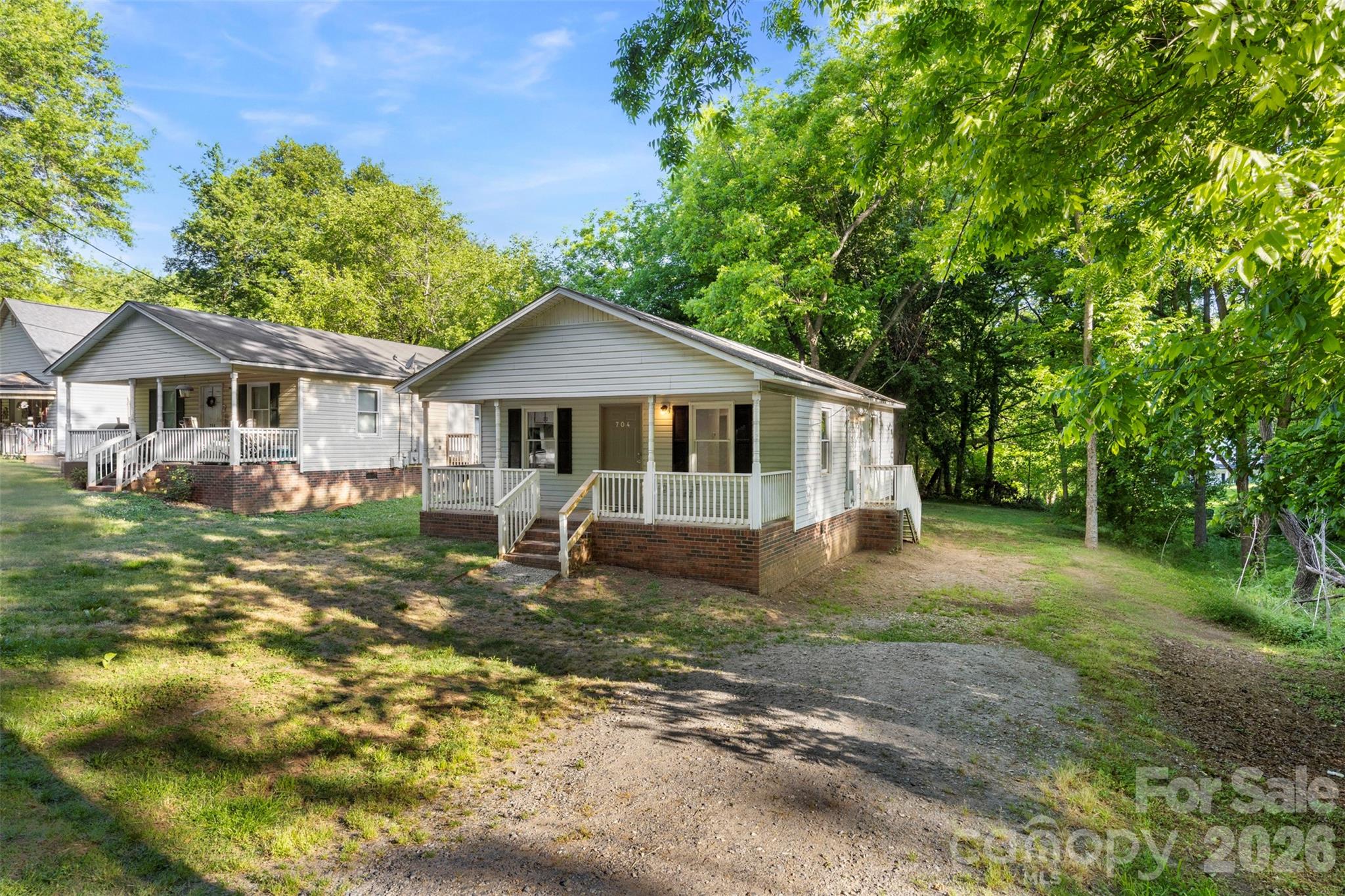 704 W Carolina Avenue — Bessemer City