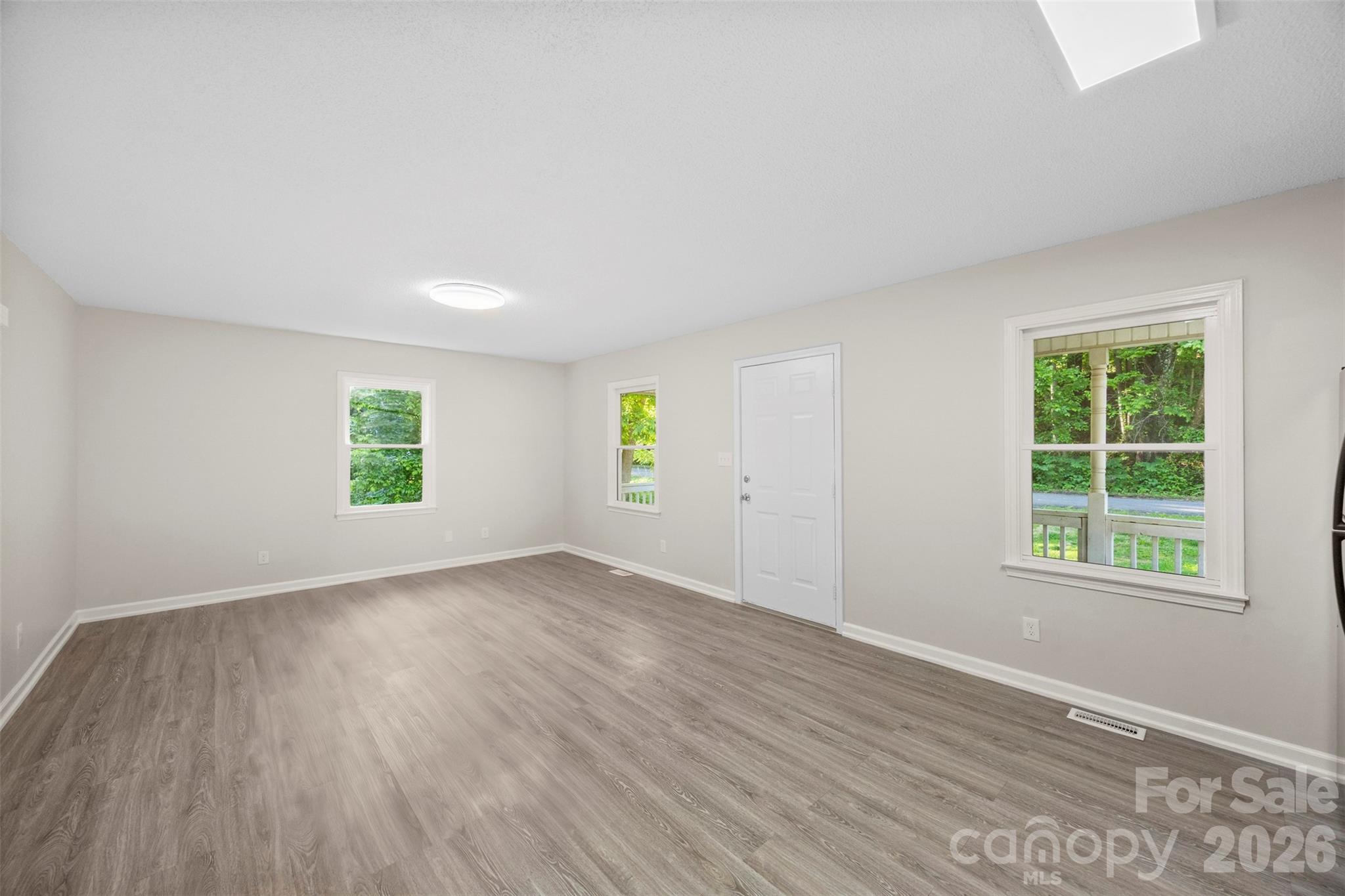 704 W Carolina Avenue — Bessemer City