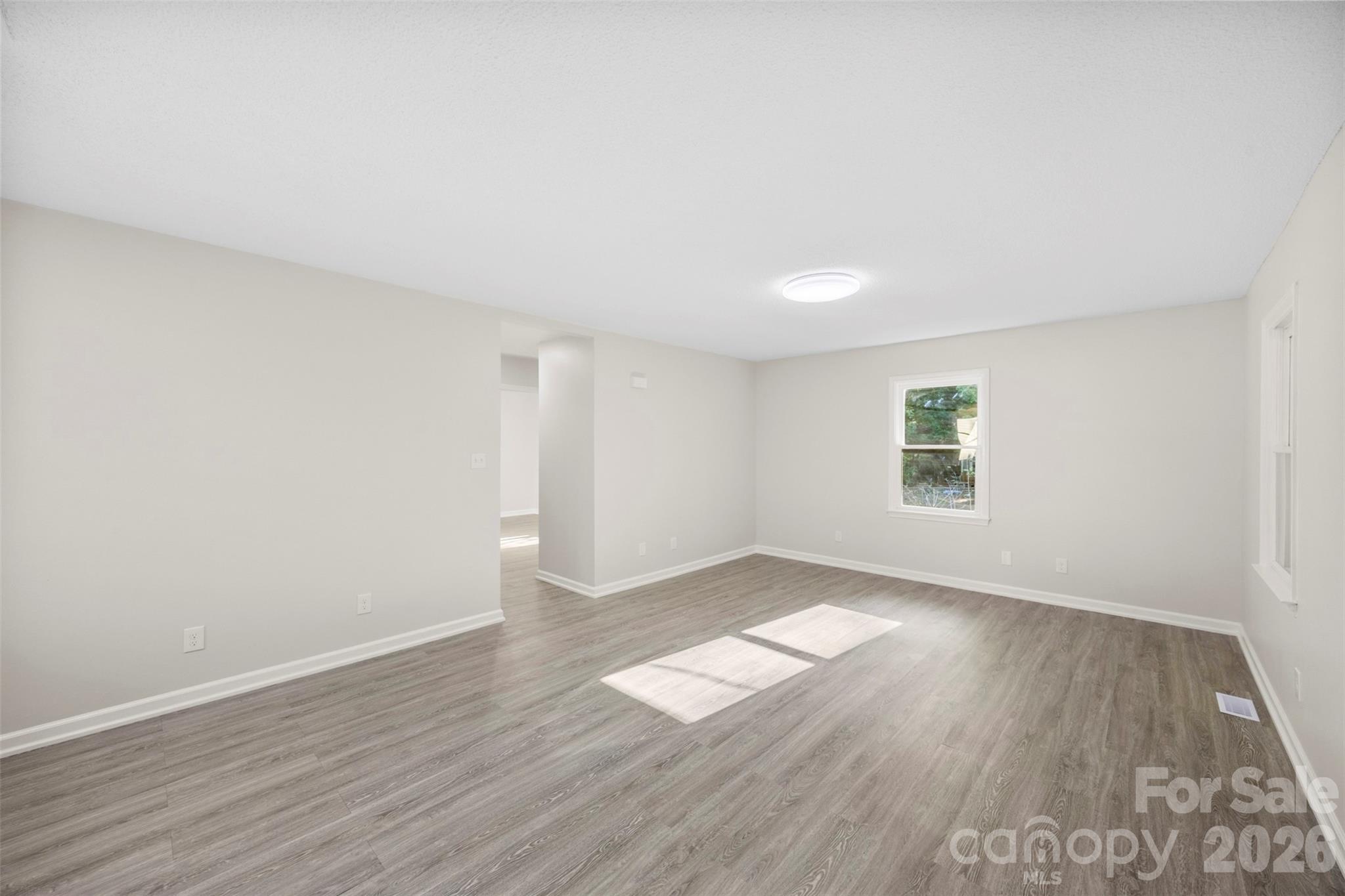 704 W Carolina Avenue — Bessemer City