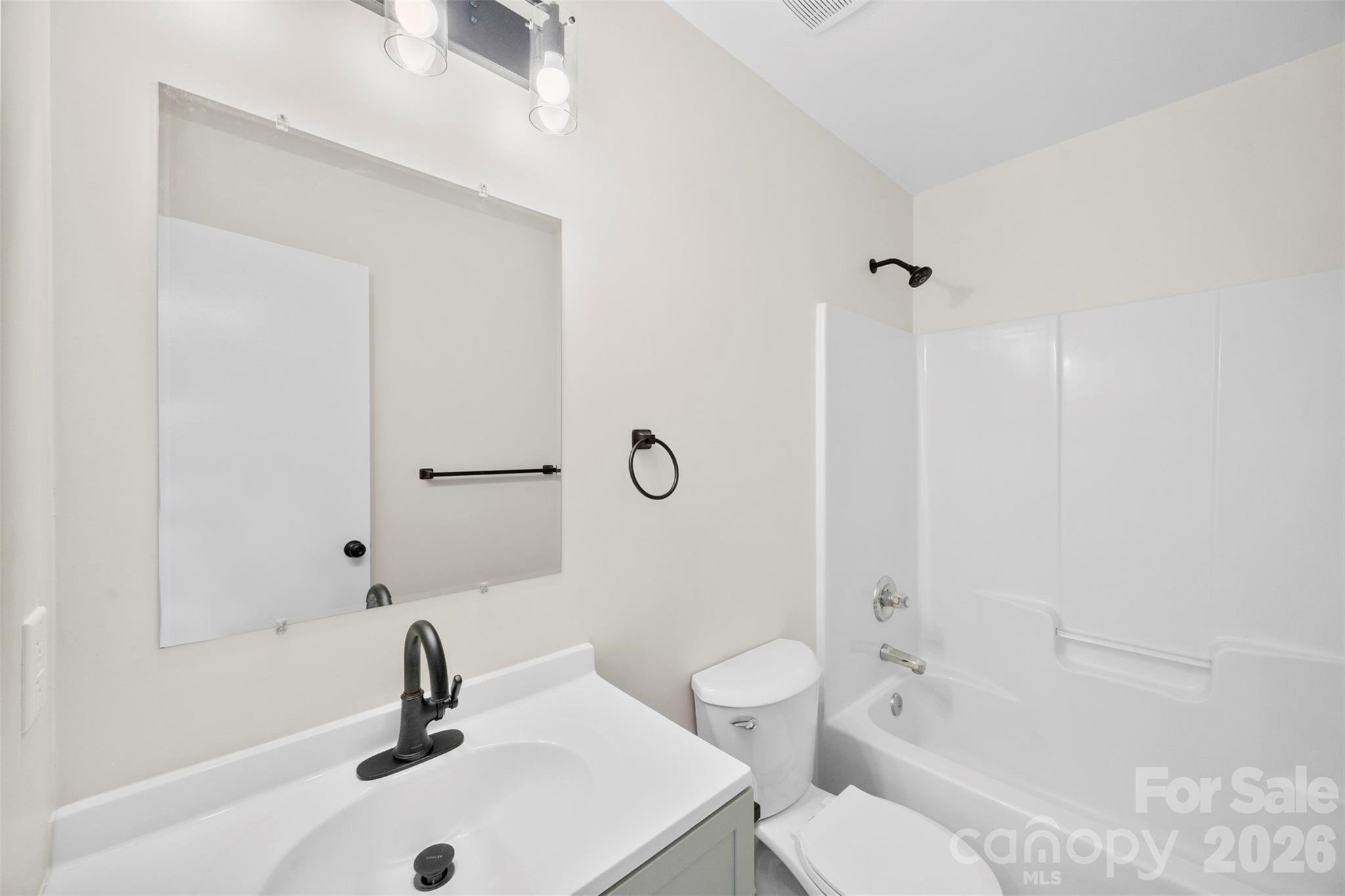 704 W Carolina Avenue — Bessemer City