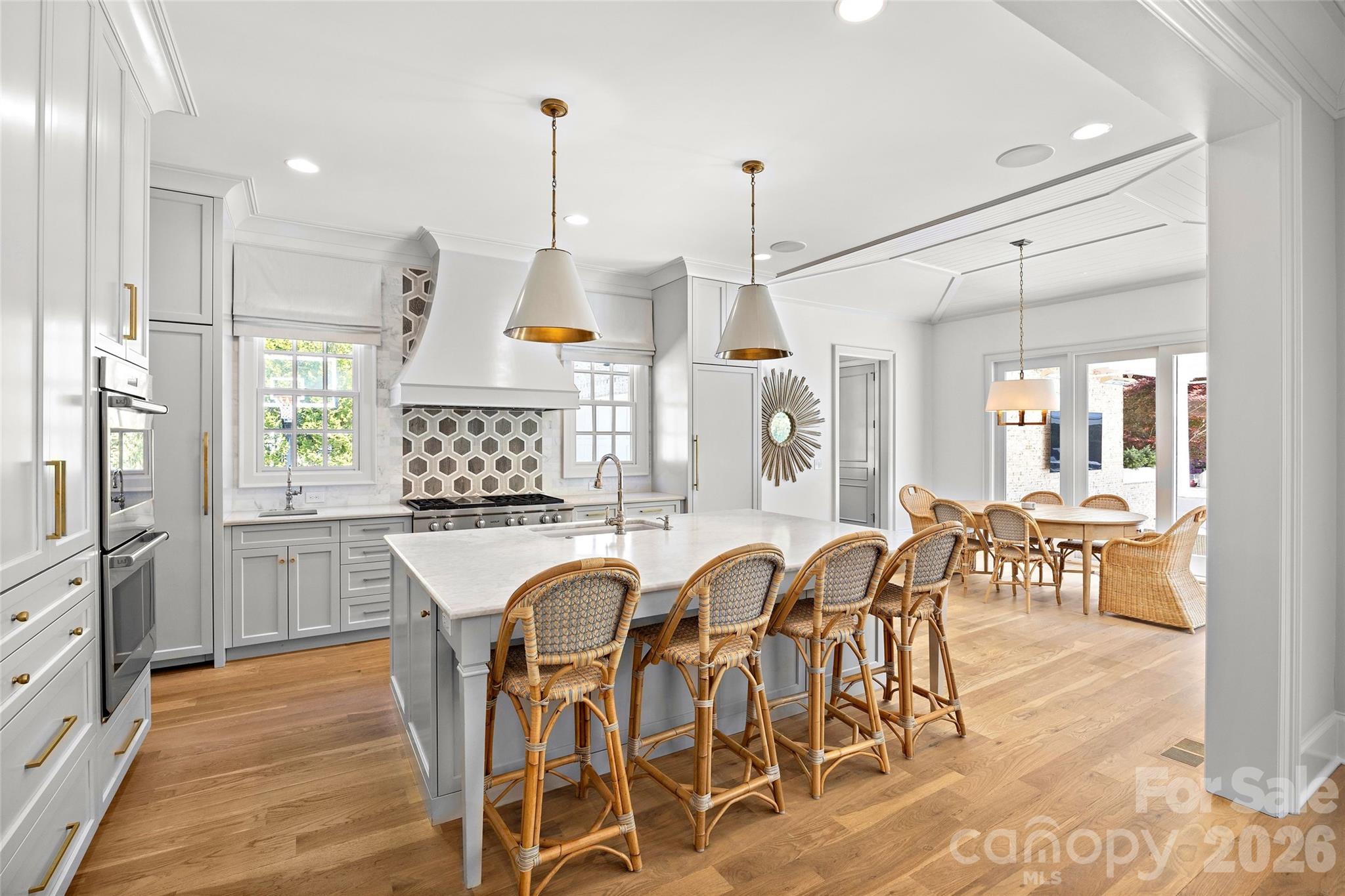 5917 Saint John Lane — Charlotte