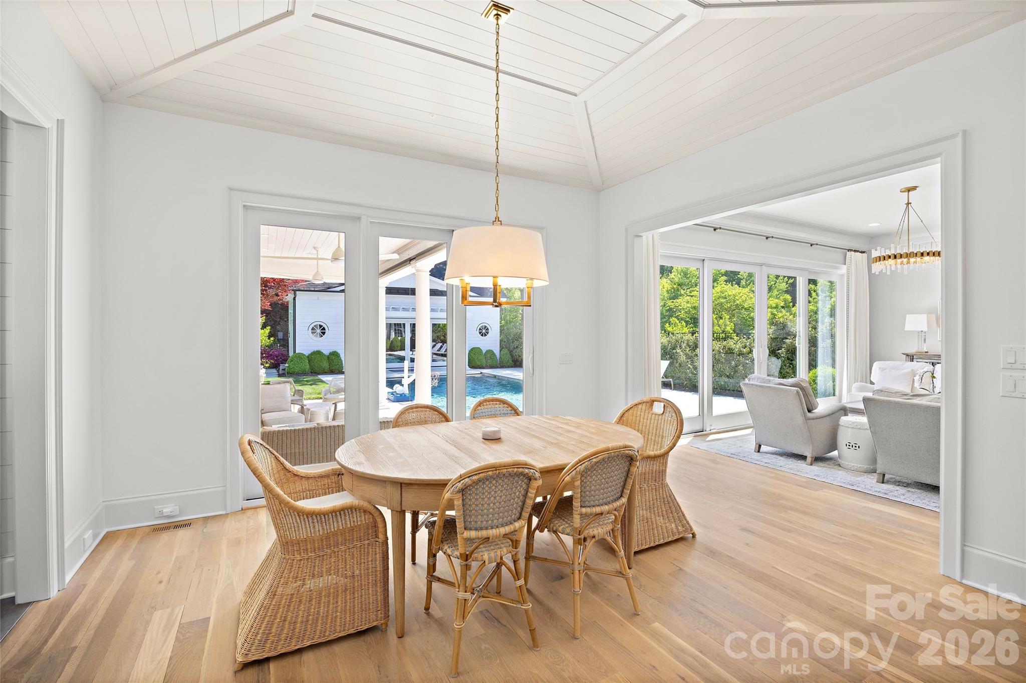5917 Saint John Lane — Charlotte
