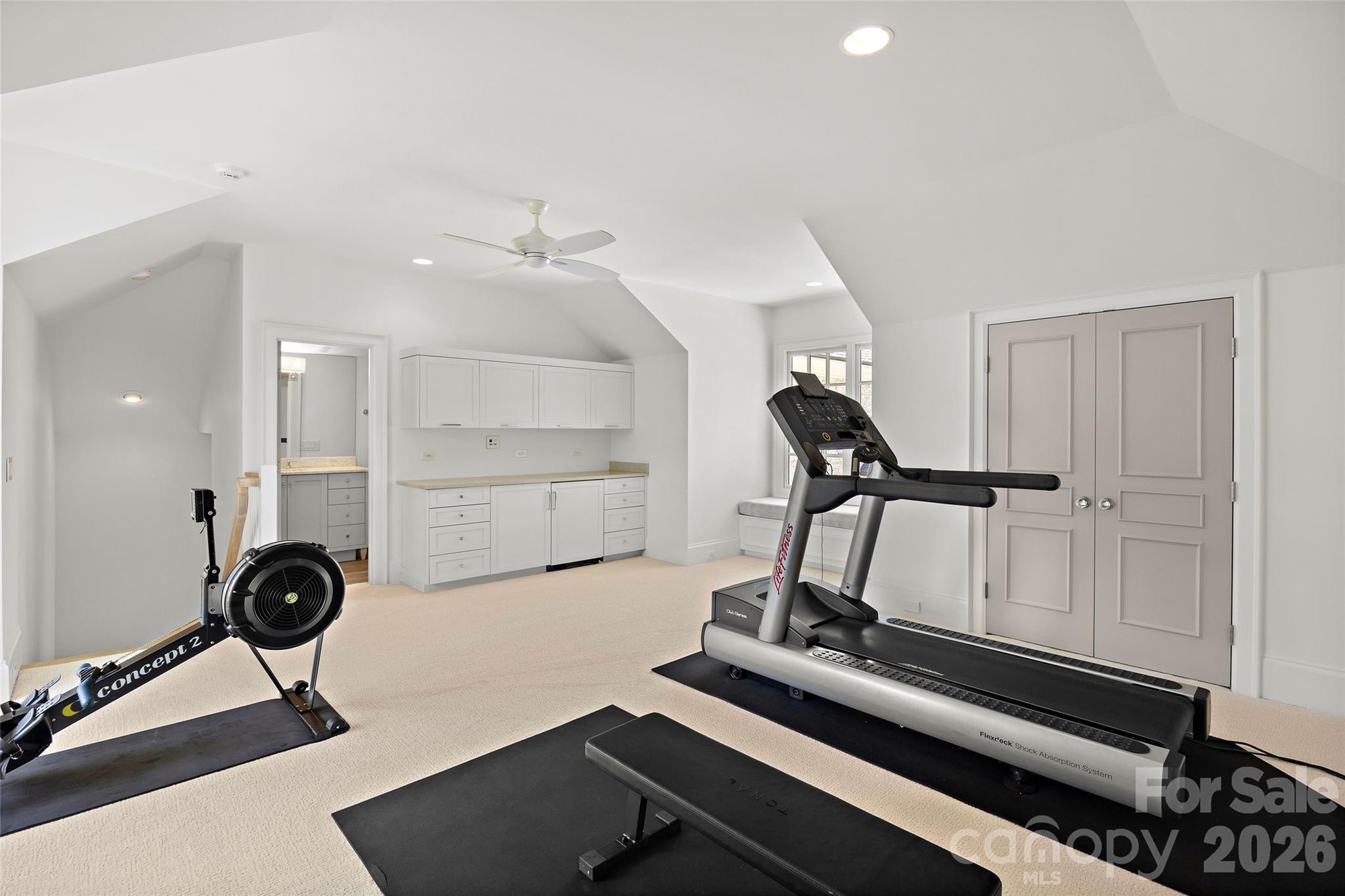 5917 Saint John Lane — Charlotte