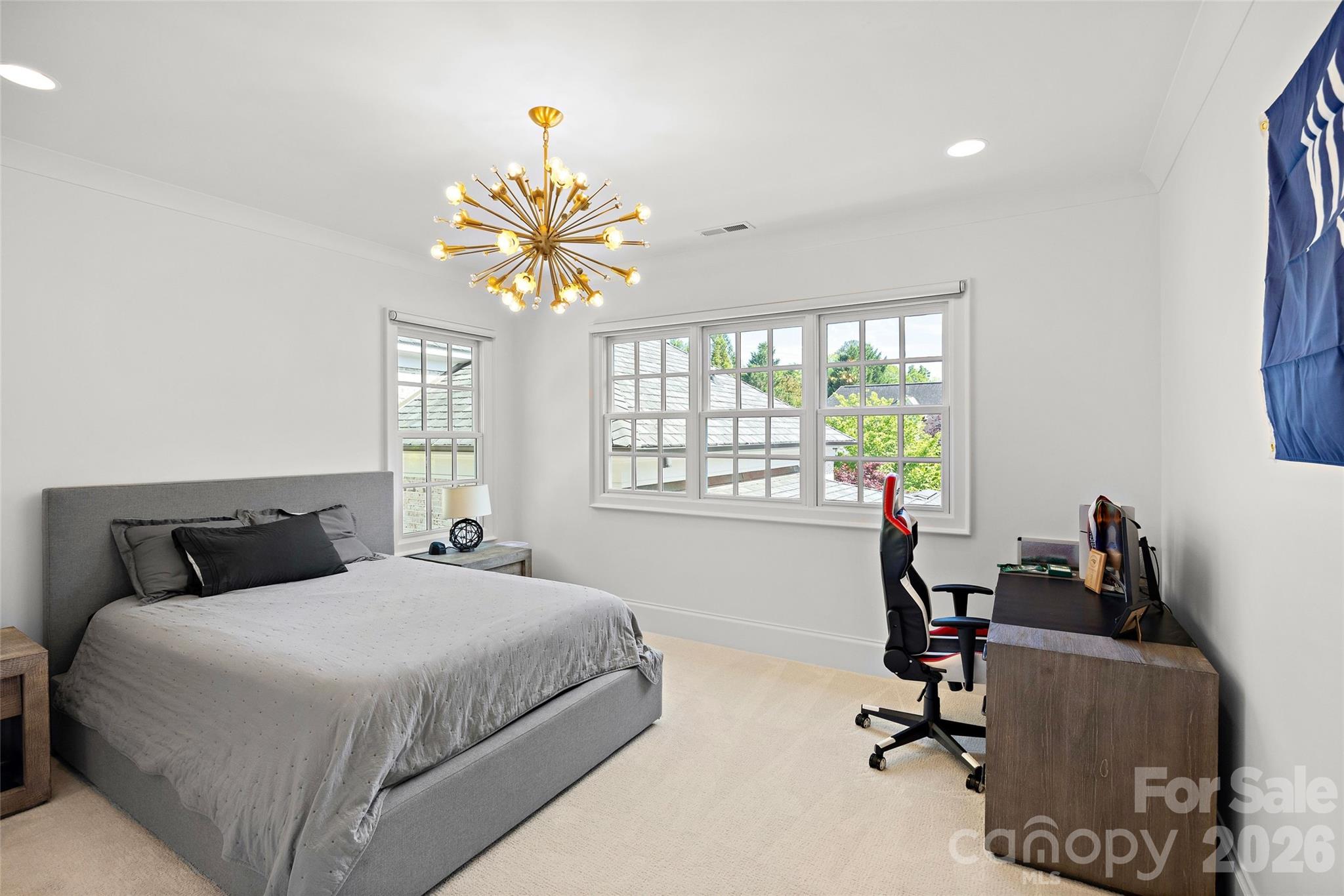 5917 Saint John Lane — Charlotte