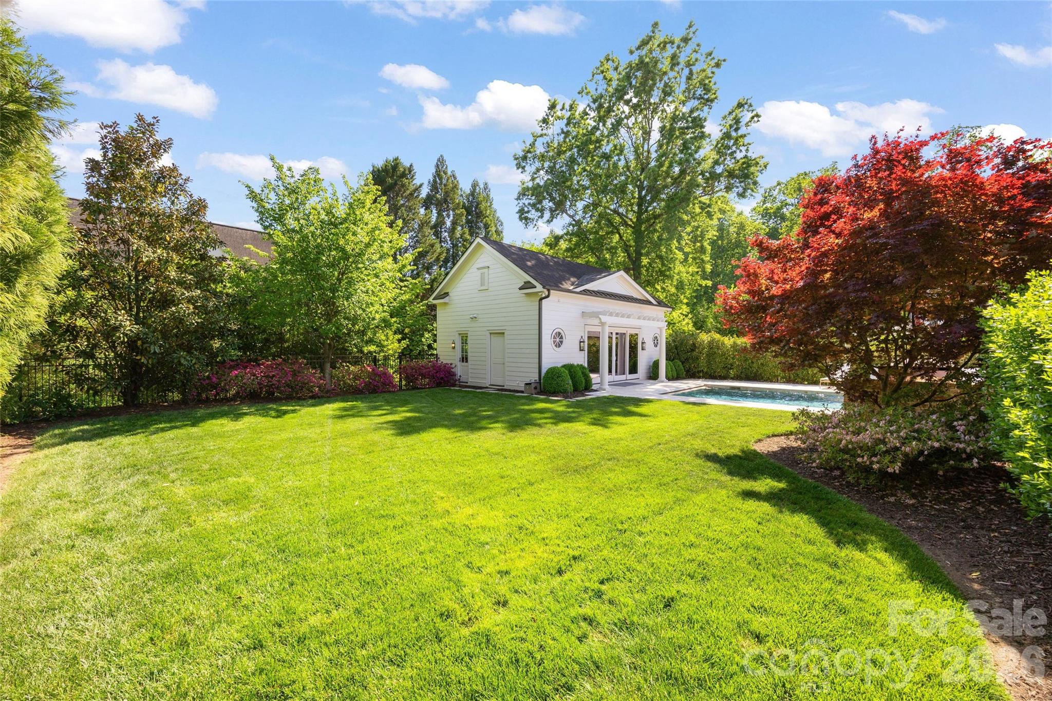 5917 Saint John Lane — Charlotte