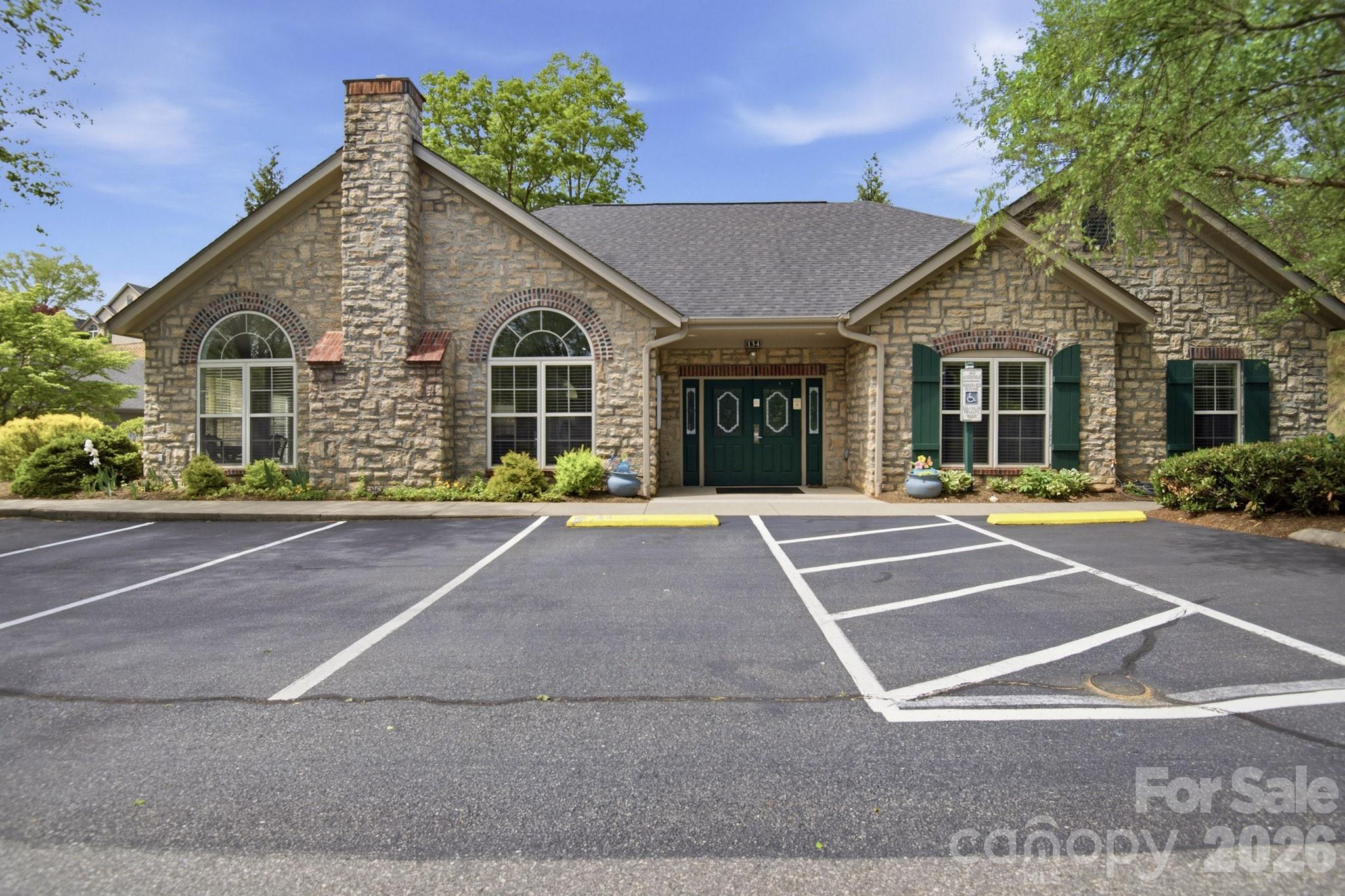 57 Outlook Circle — Swannanoa