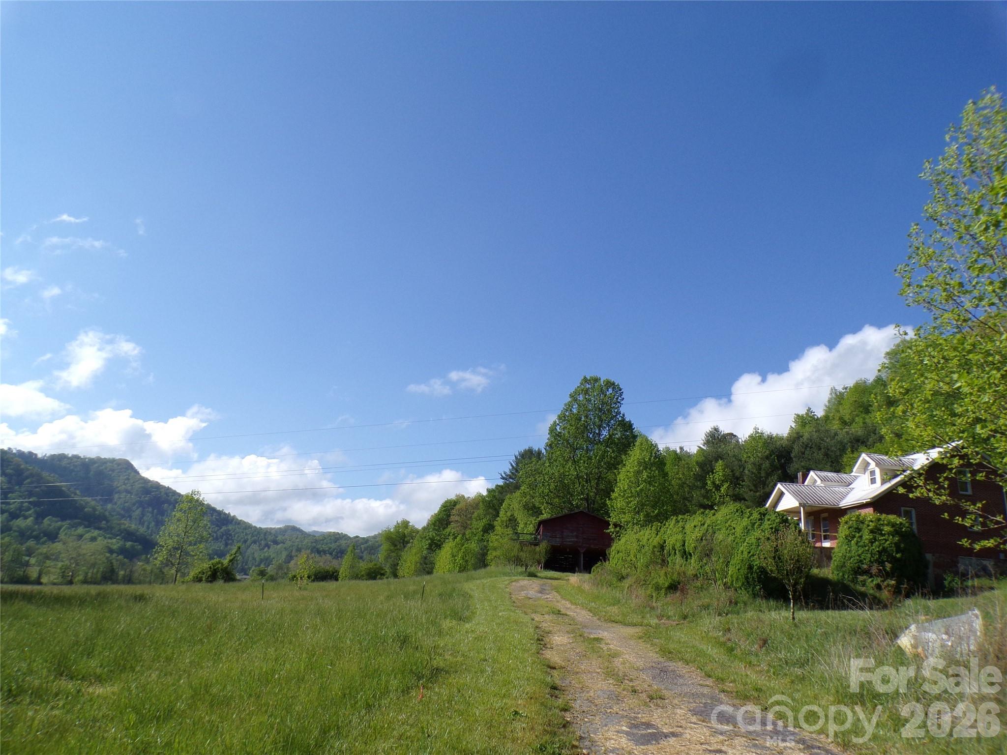 145 Kirks Drive — Hot Springs