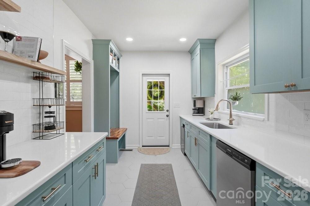 4341 Old Saybrook Court — Charlotte