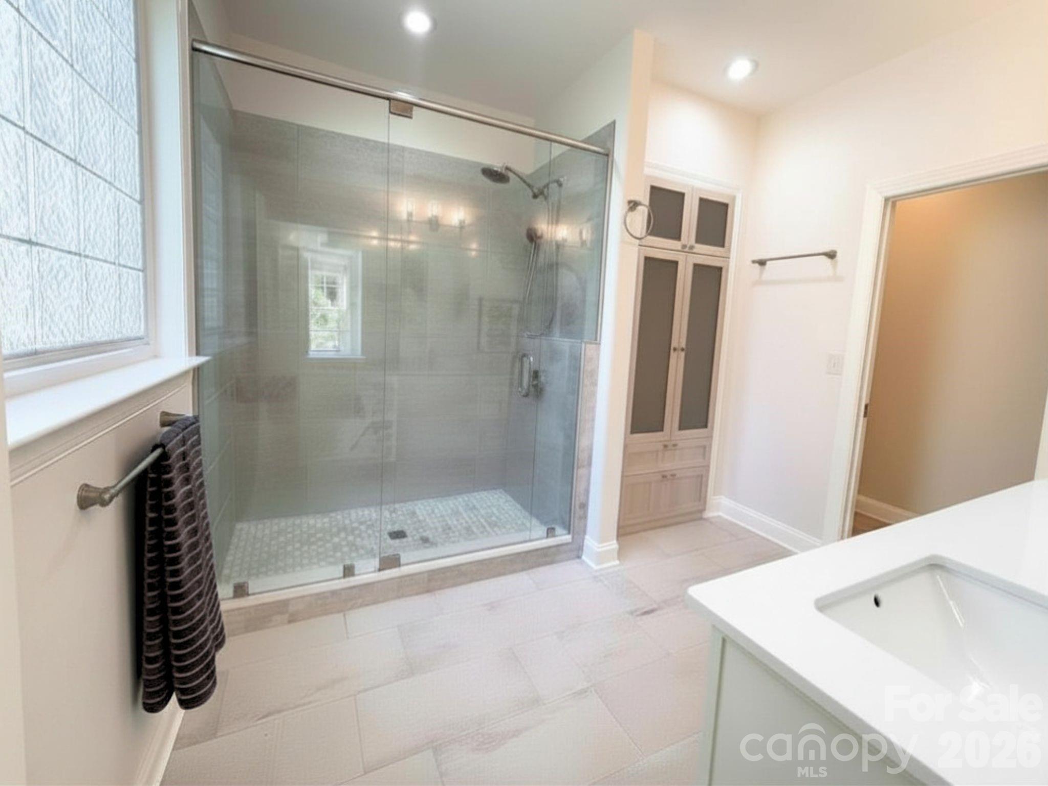 1022 Fleming Lane — Matthews