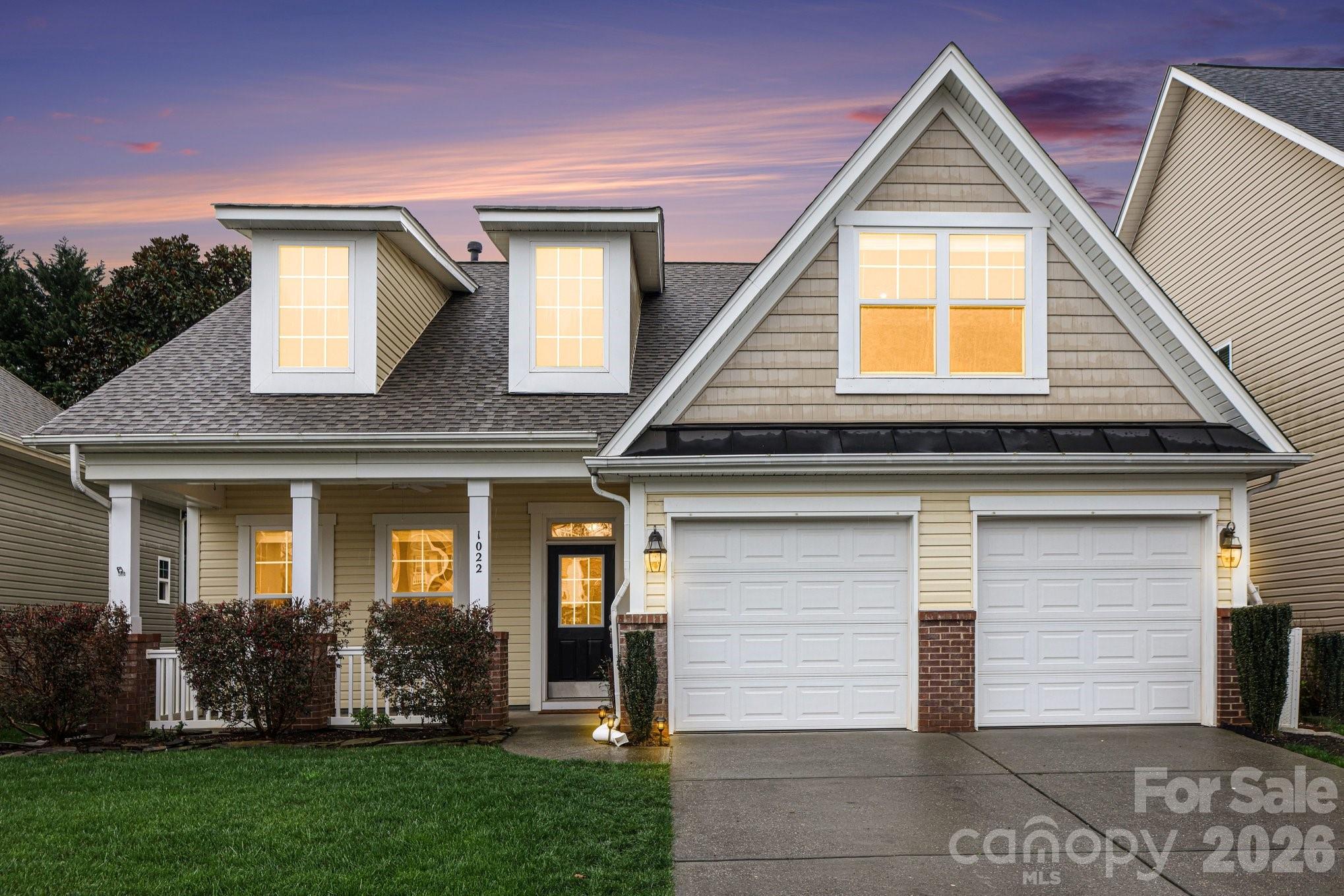1022 Fleming Lane — Matthews