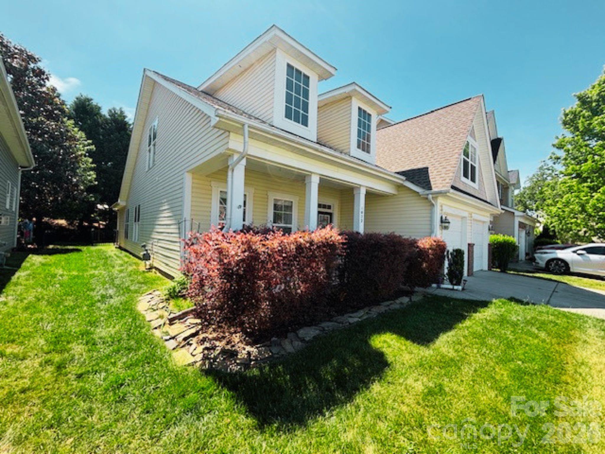 1022 Fleming Lane — Matthews