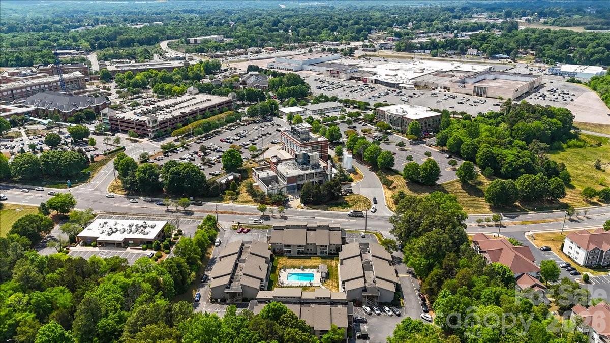 140 Lake Concord Road NE #D10 — Concord