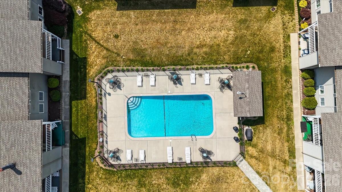140 Lake Concord Road NE #D10 — Concord