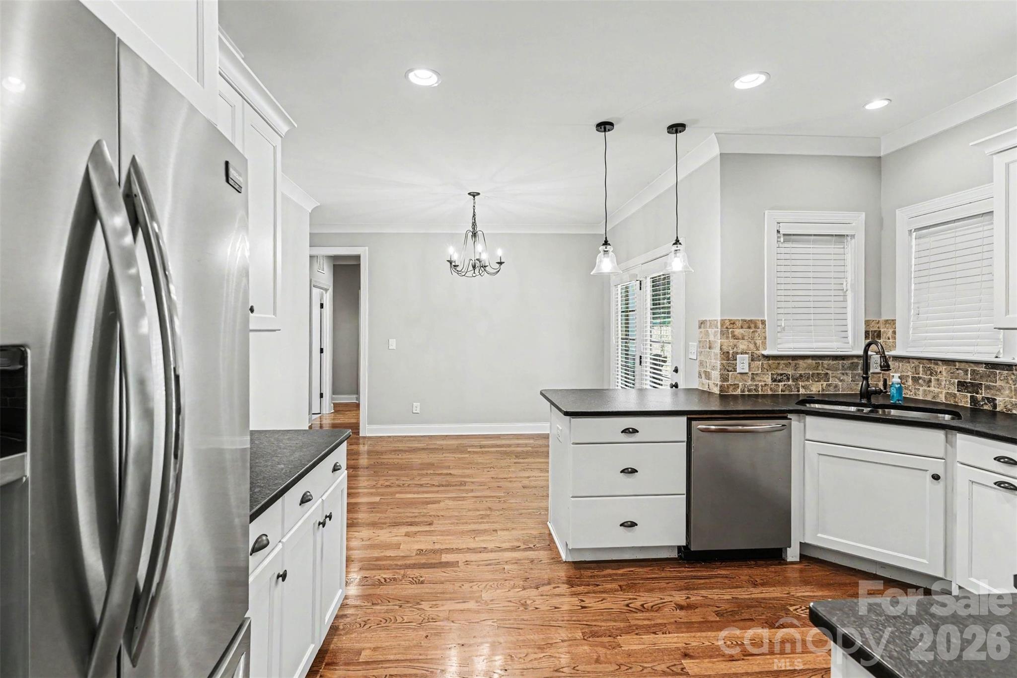 4433 Brookwood Road — Charlotte