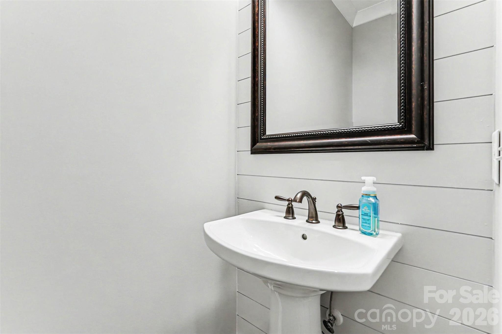 4433 Brookwood Road — Charlotte