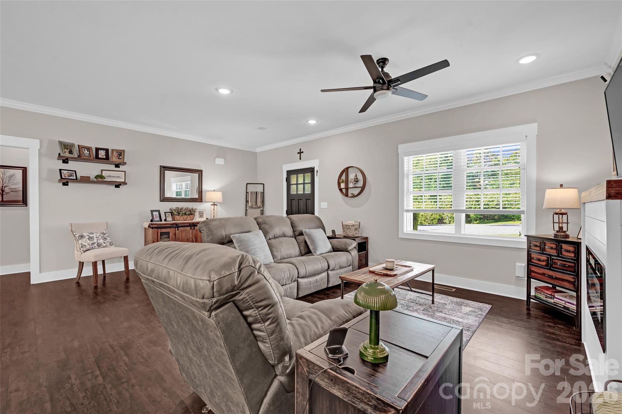 183 Falling Creek Drive — Statesville