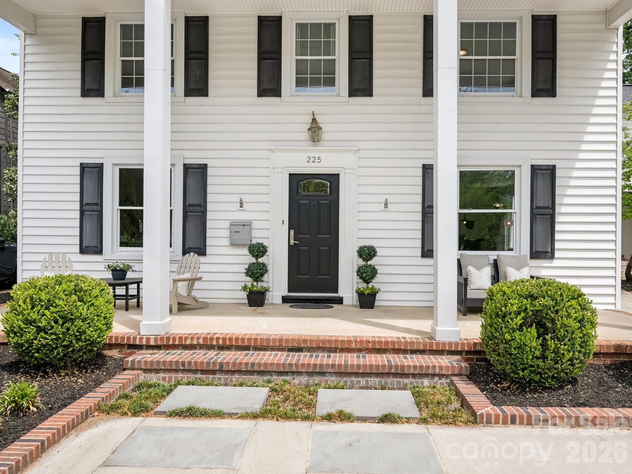 225 Altondale Avenue — Charlotte