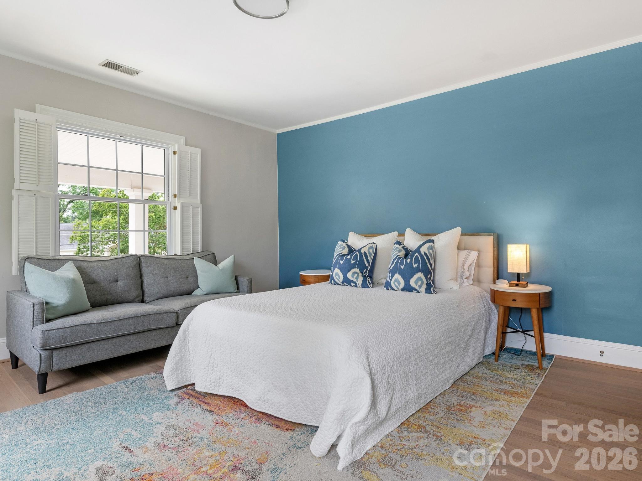 225 Altondale Avenue — Charlotte