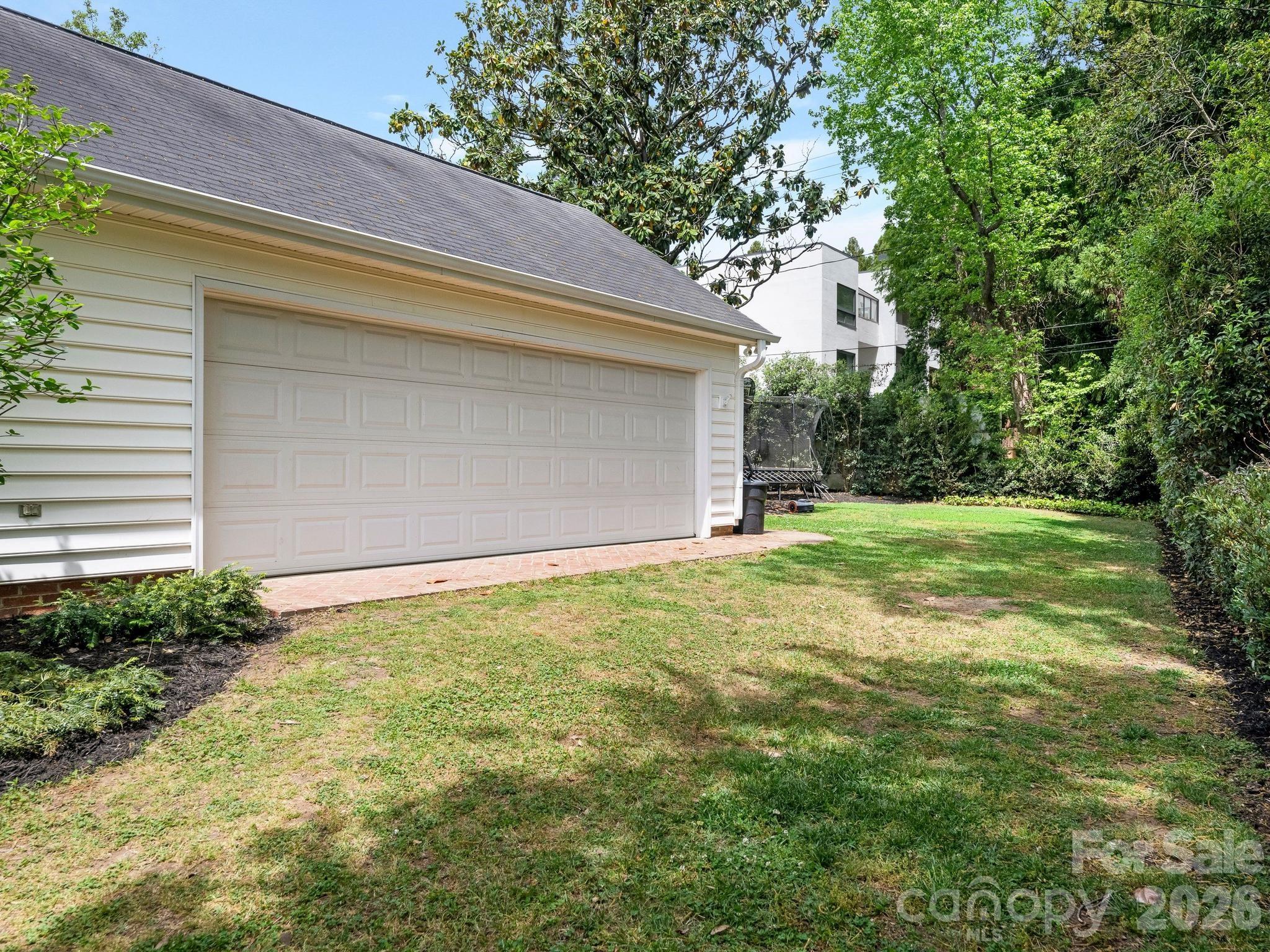 225 Altondale Avenue — Charlotte