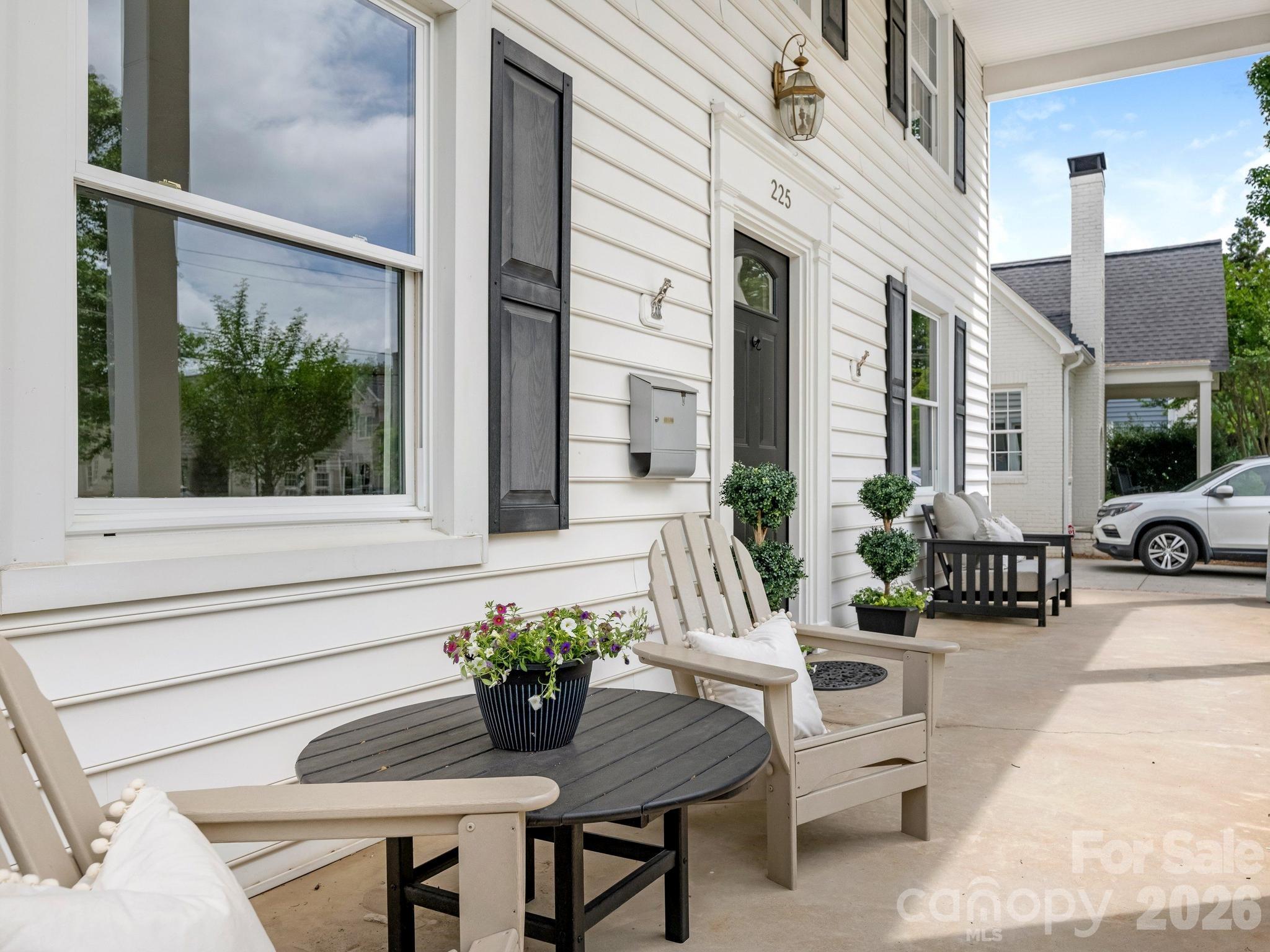 225 Altondale Avenue — Charlotte