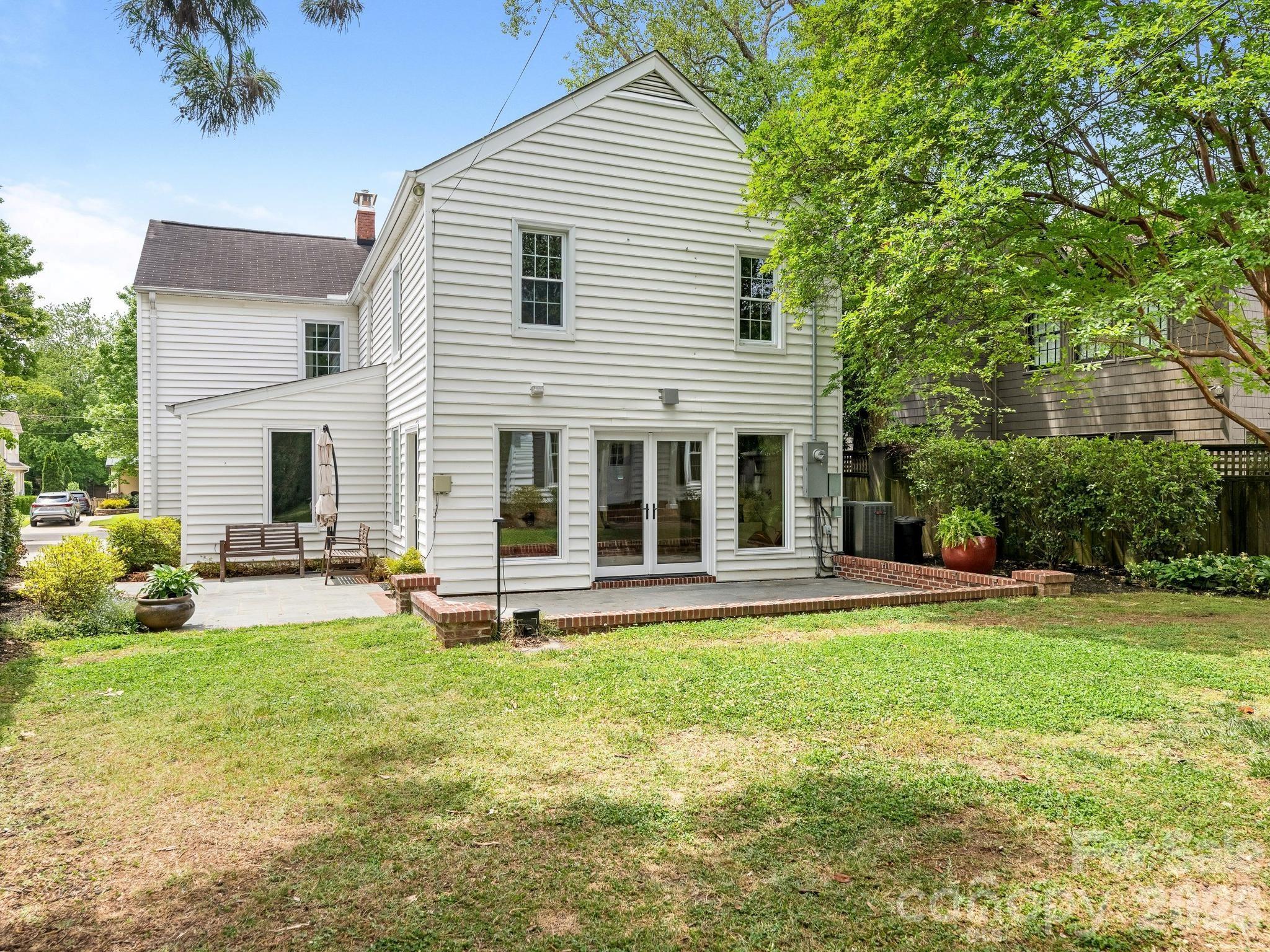 225 Altondale Avenue — Charlotte
