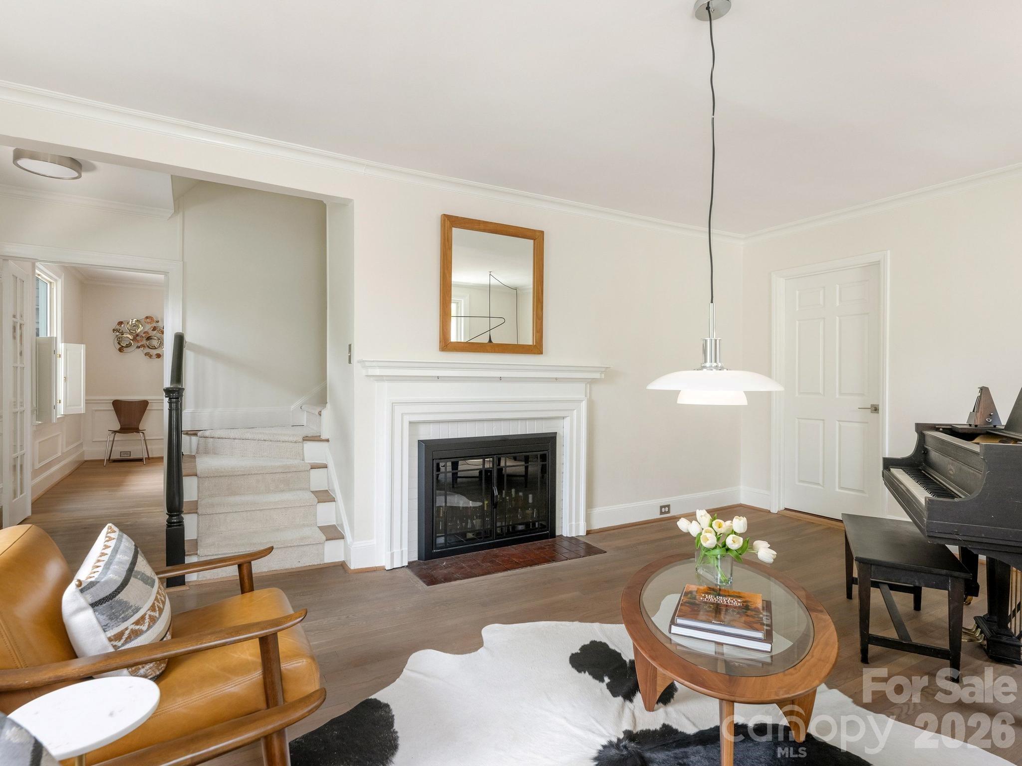 225 Altondale Avenue — Charlotte