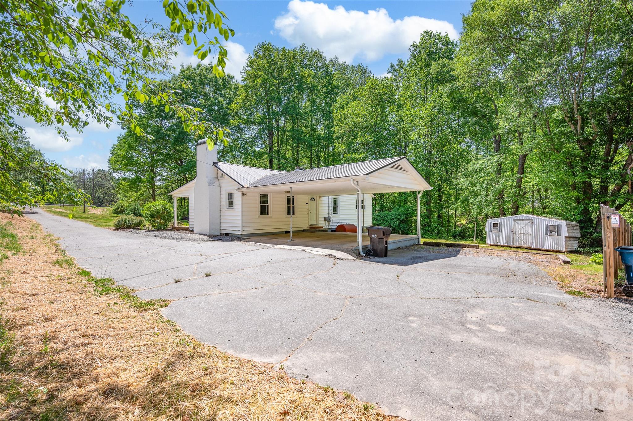 2719 US 70 Highway — Connelly Springs