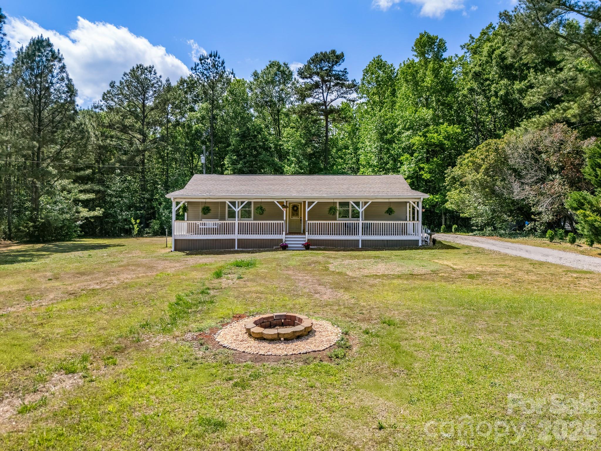 10718 Lancaster Highway — Waxhaw