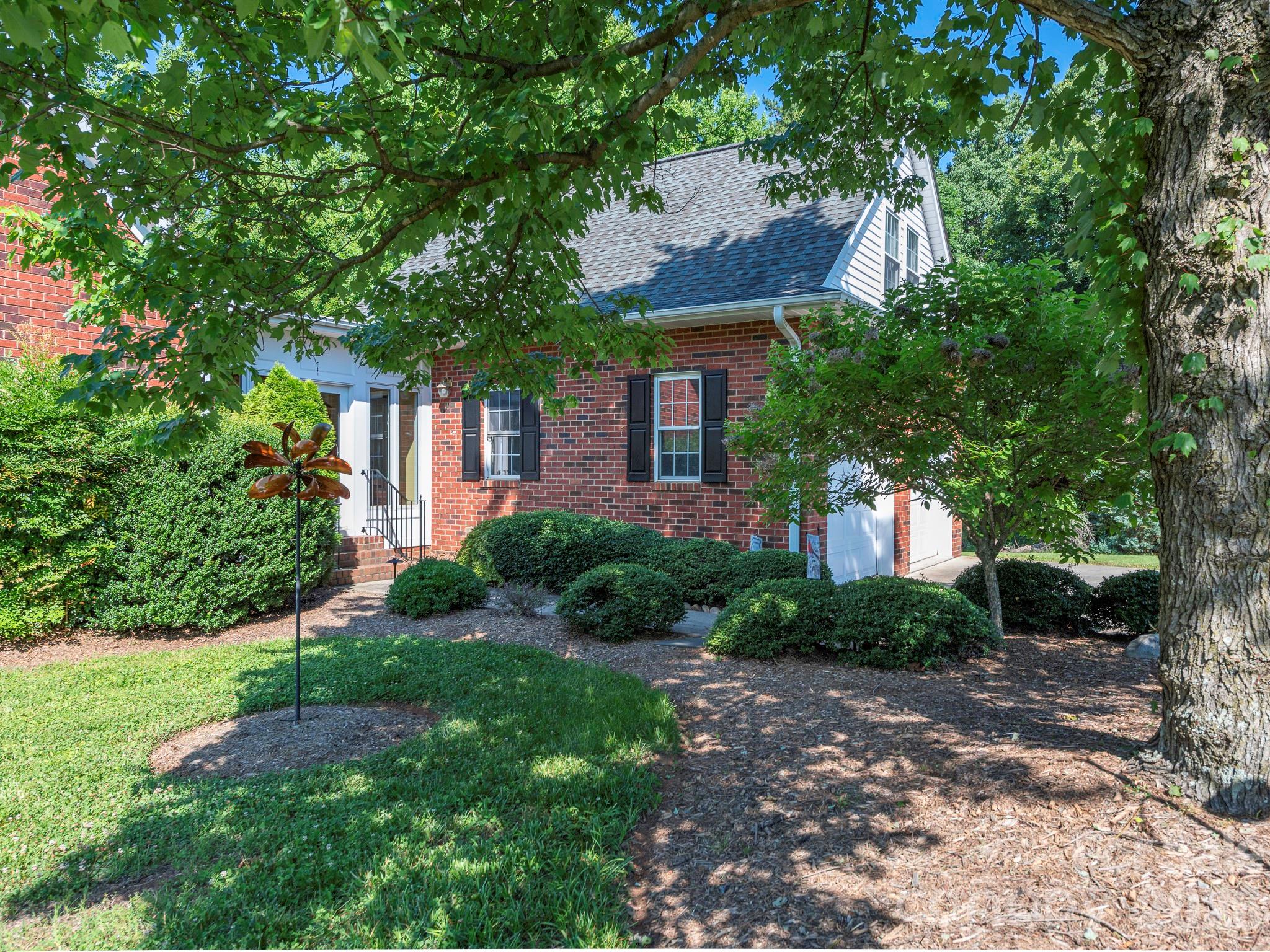 4440 Hucks Road — Charlotte