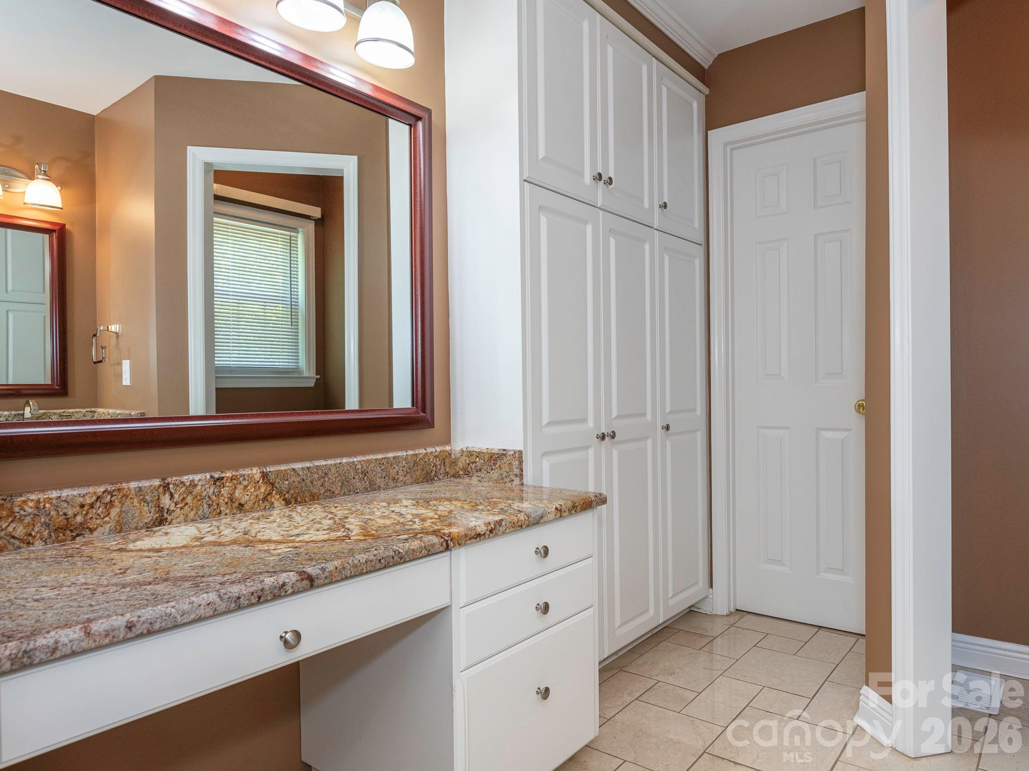 4440 Hucks Road — Charlotte