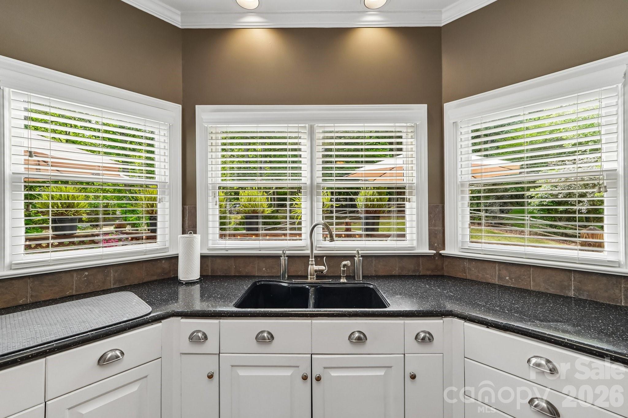 5325 Chiltern Hills Trail — Charlotte