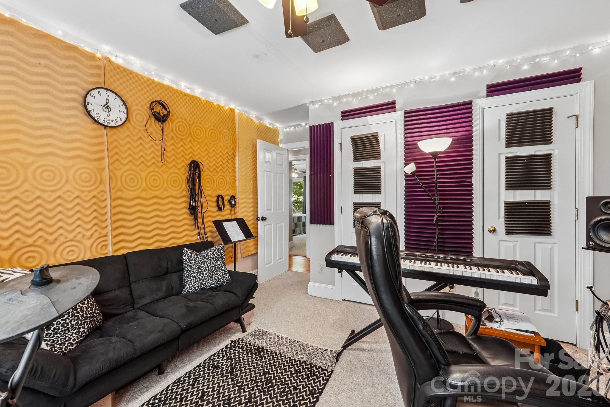 5325 Chiltern Hills Trail — Charlotte
