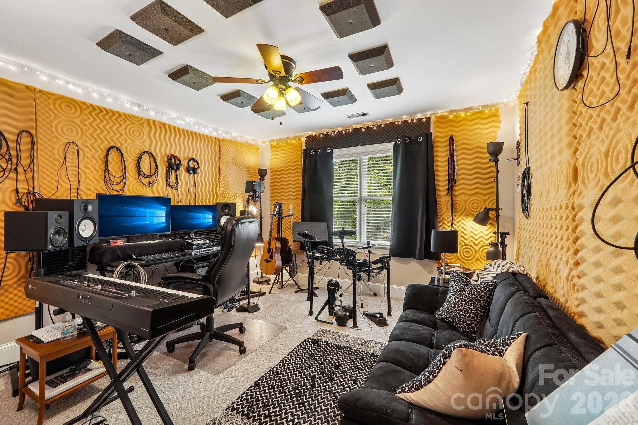 5325 Chiltern Hills Trail — Charlotte