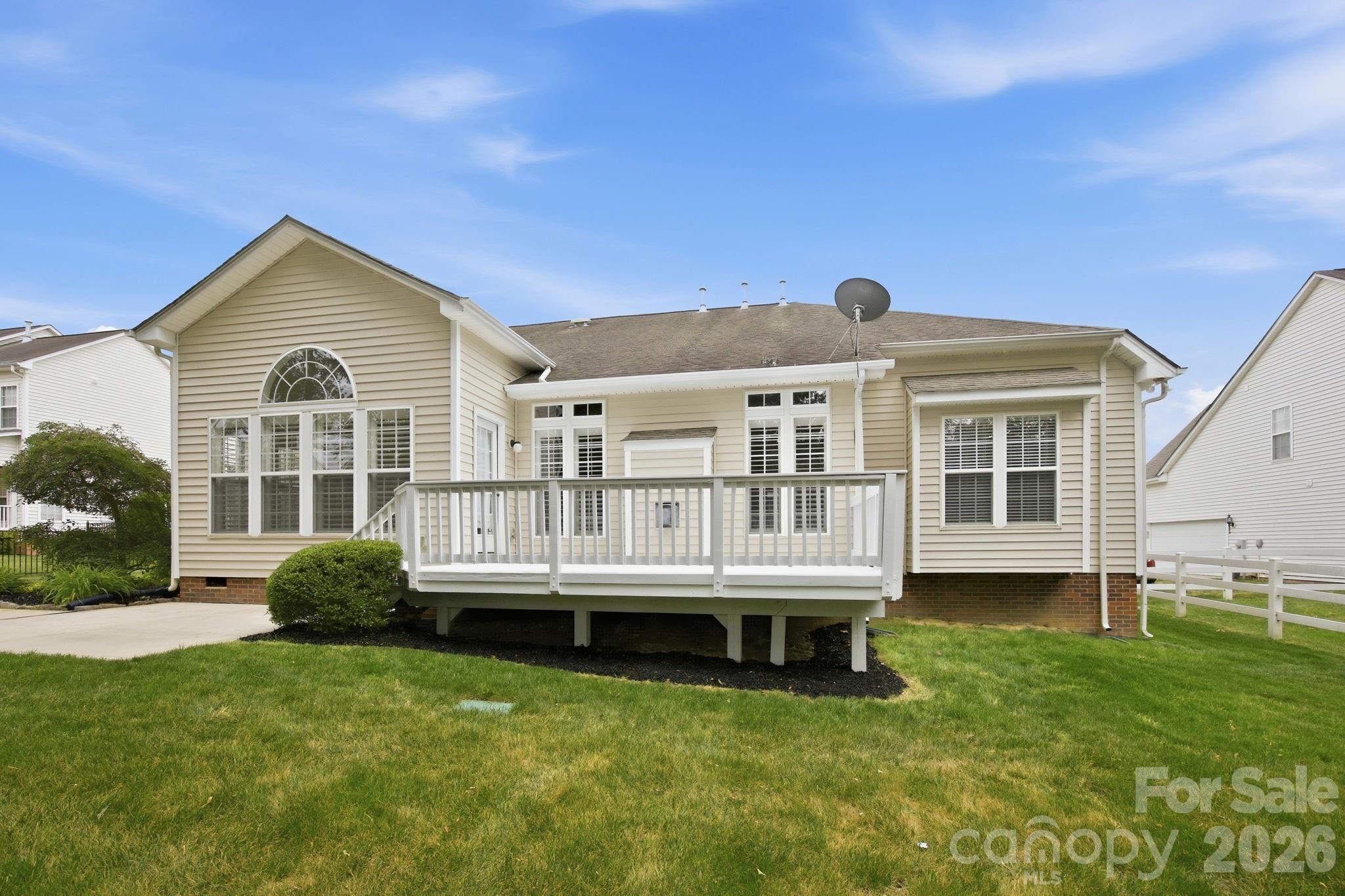 1113 Butterburr Drive — Matthews