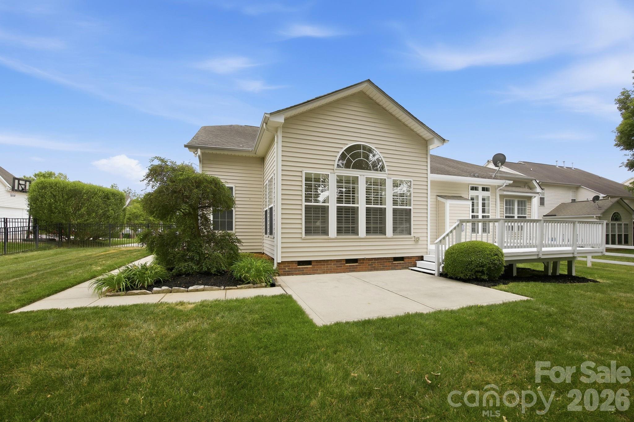 1113 Butterburr Drive — Matthews