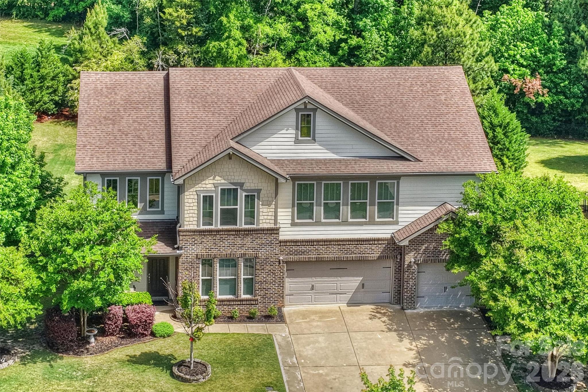 819 Tyne Drive — Fort Mill