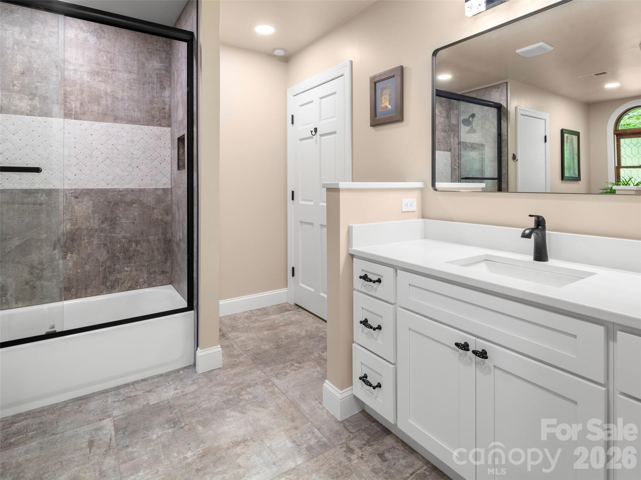 152 Eastmoor Drive — Asheville