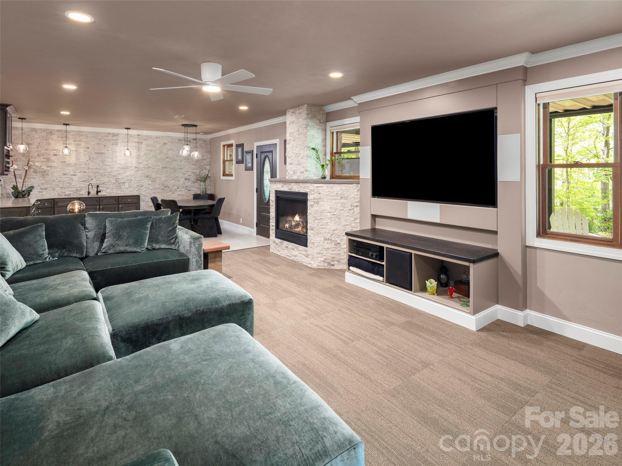152 Eastmoor Drive — Asheville
