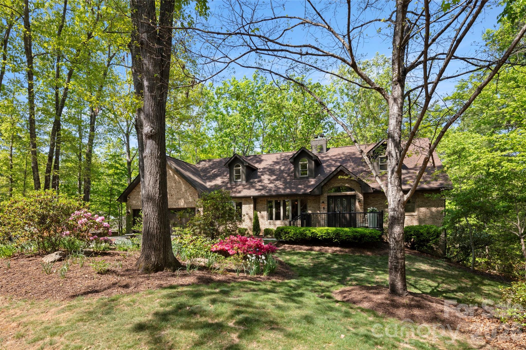 152 Eastmoor Drive — Asheville