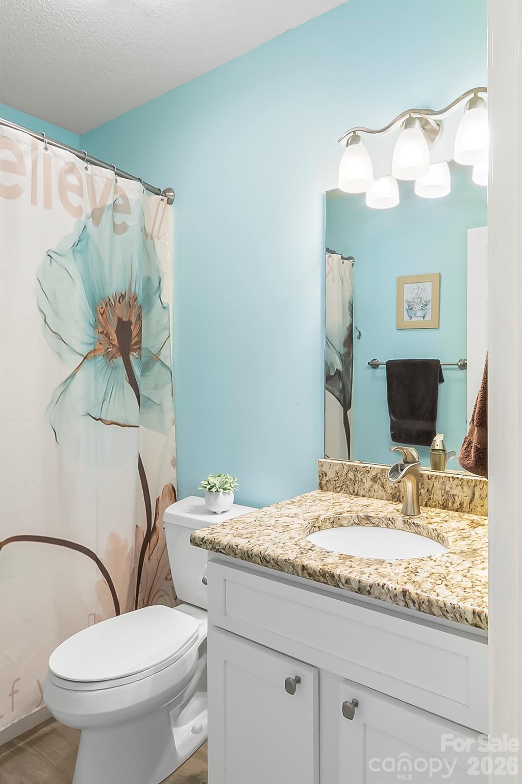 4129 Black Oak Road — Hickory