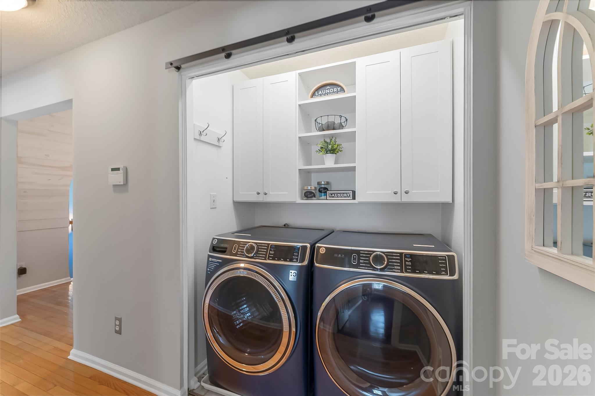 4129 Black Oak Road — Hickory