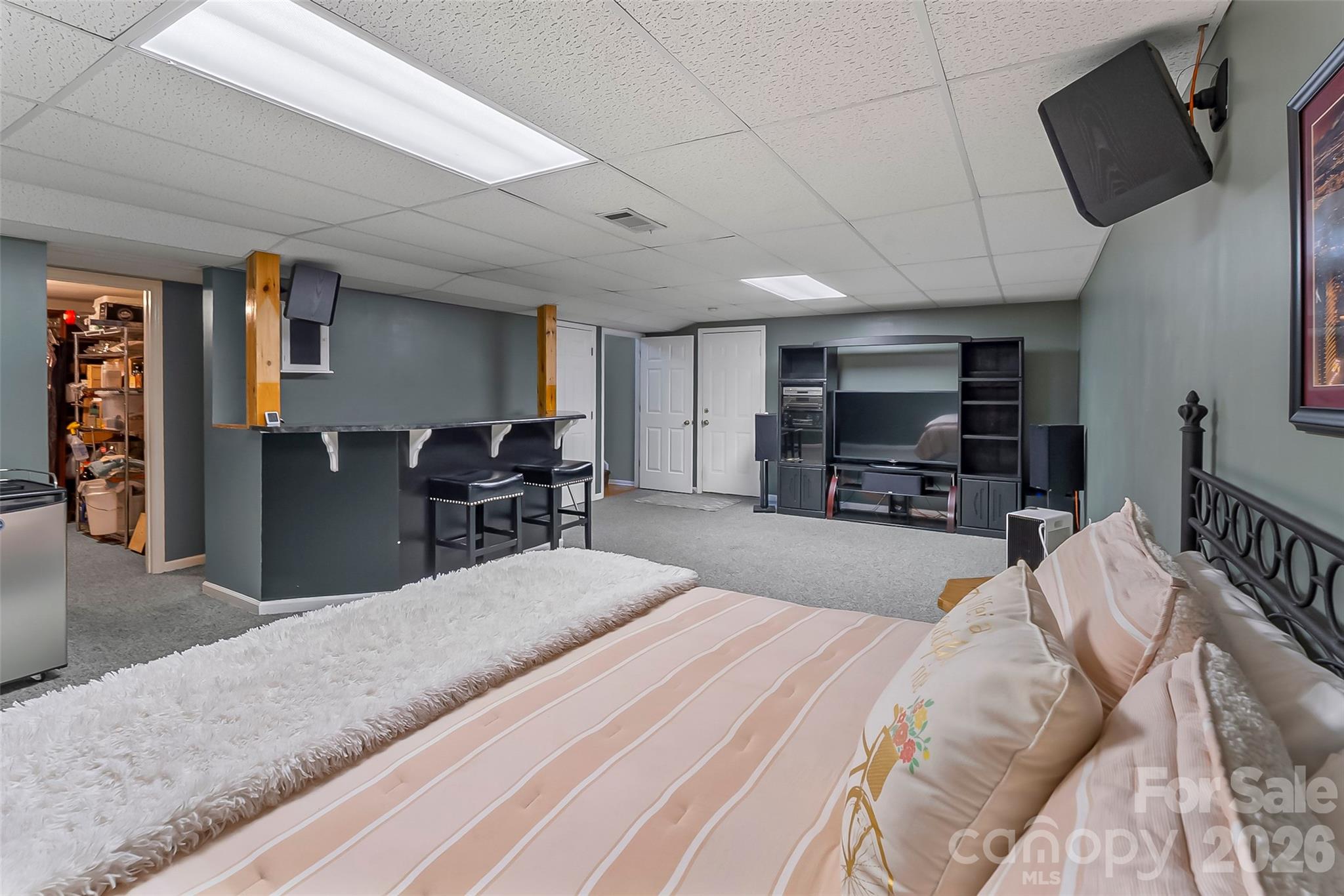 4129 Black Oak Road — Hickory